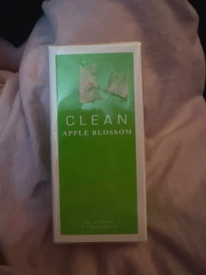 Clean apple blossom - Clean parfym apple blossom 60 ML Oöppnad och ny ❤️