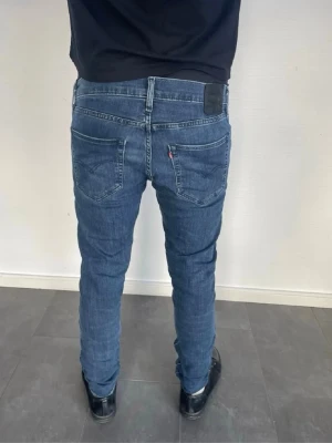 Levis strauss & co 512 jeans - Levis jeans herr| pris:399kr| storlek: W32 L34| skick:9/10| hör av dig vid minsta lilla fundering eller fråga|