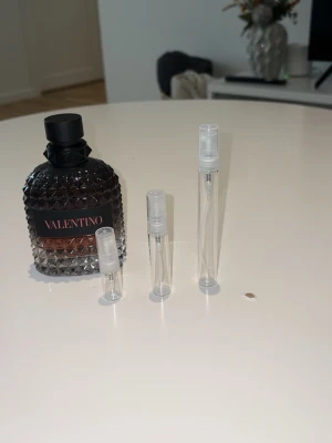 Valentino Coral fantasy samples  - 2 ml=49kr 5ml=109kr 10 ml=199