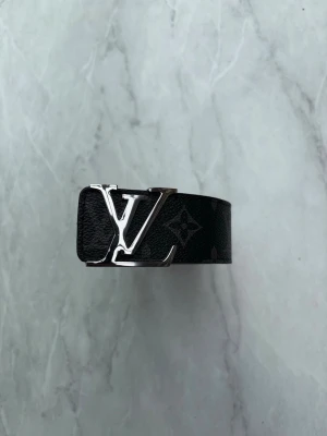 Lv bälte  - Ett premium bälte perfekt för alla tillfällen!