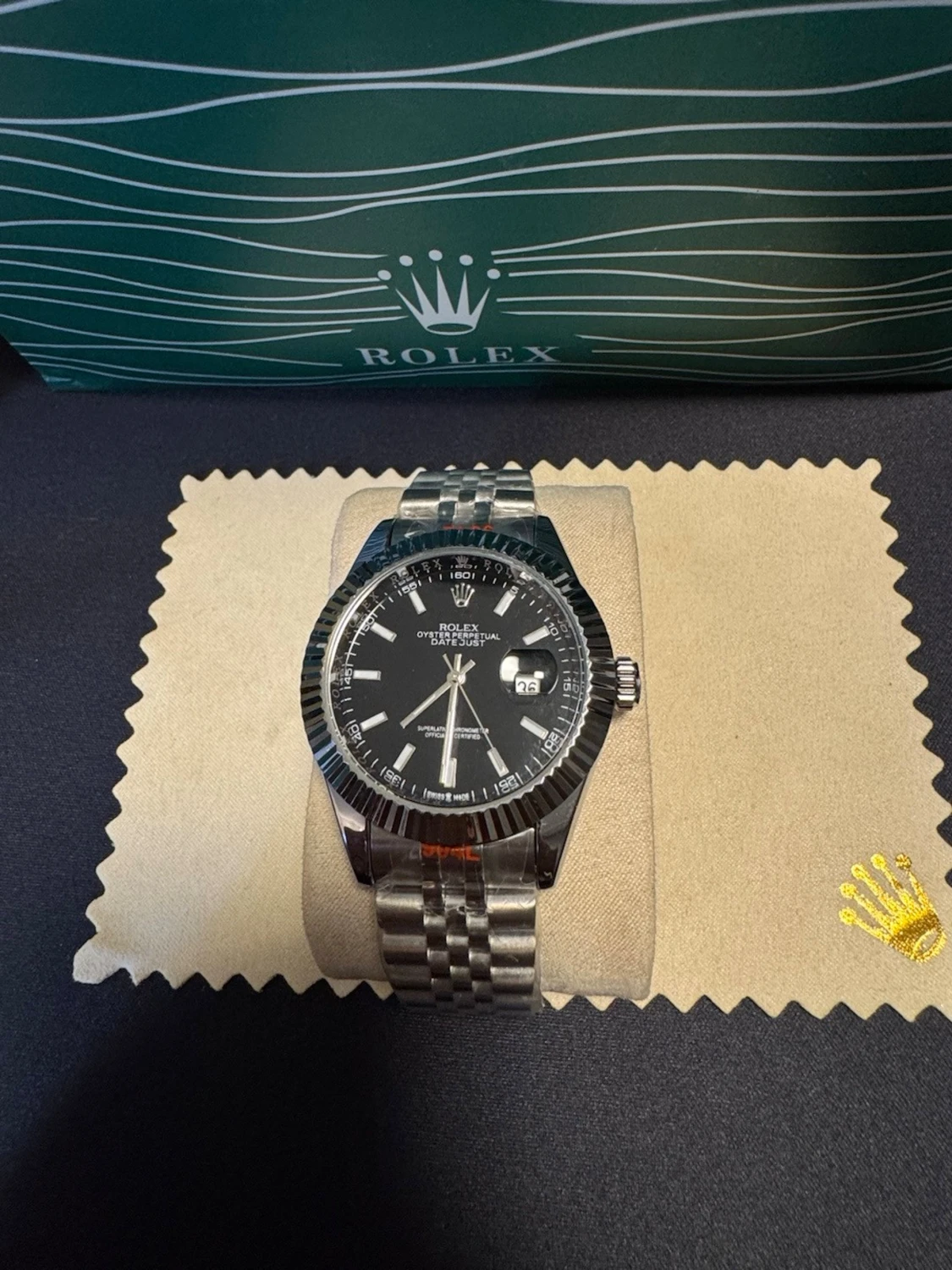 Rolx Role Datejust 41mm Black Dial / O...