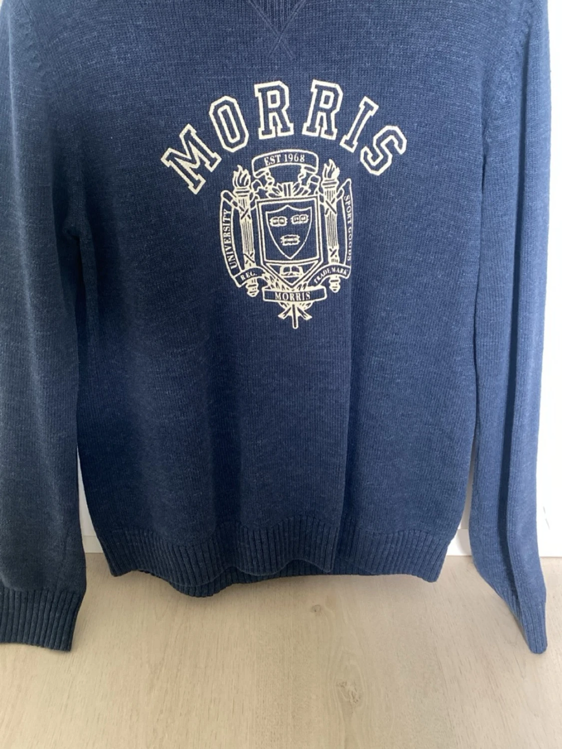 Blå stickad tröja från Morris