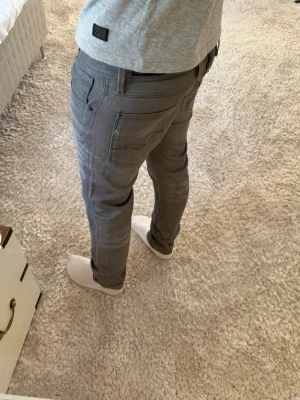 Replay jeans  - Replay Jeans | skick 9/10 | Storlek 33/34 | Pris - 499kr | Modellen är ca 180cm lång | Hör av dig vid minsta fråga eller fundering!!