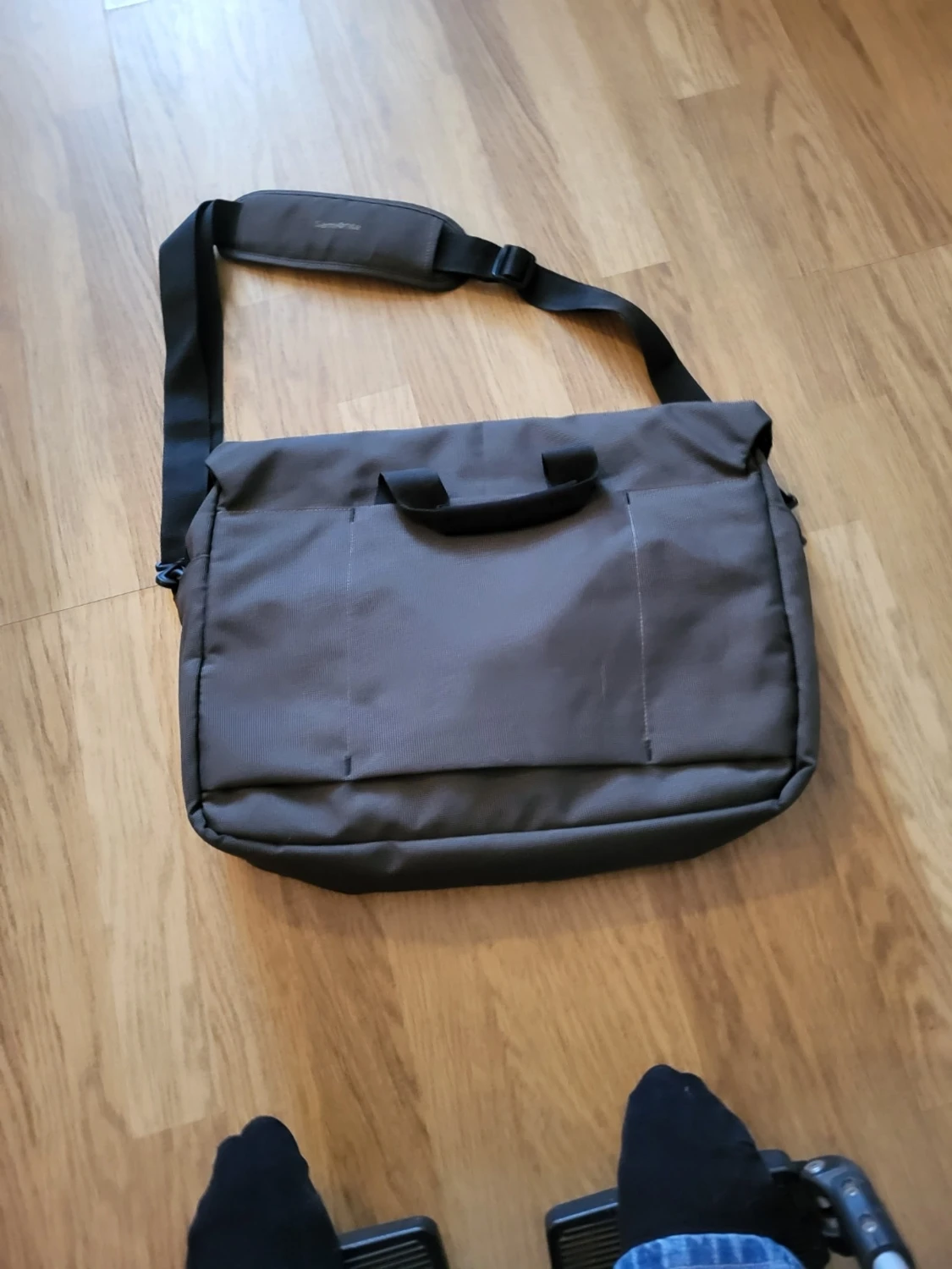 Shoulder sling laptop bag - 6