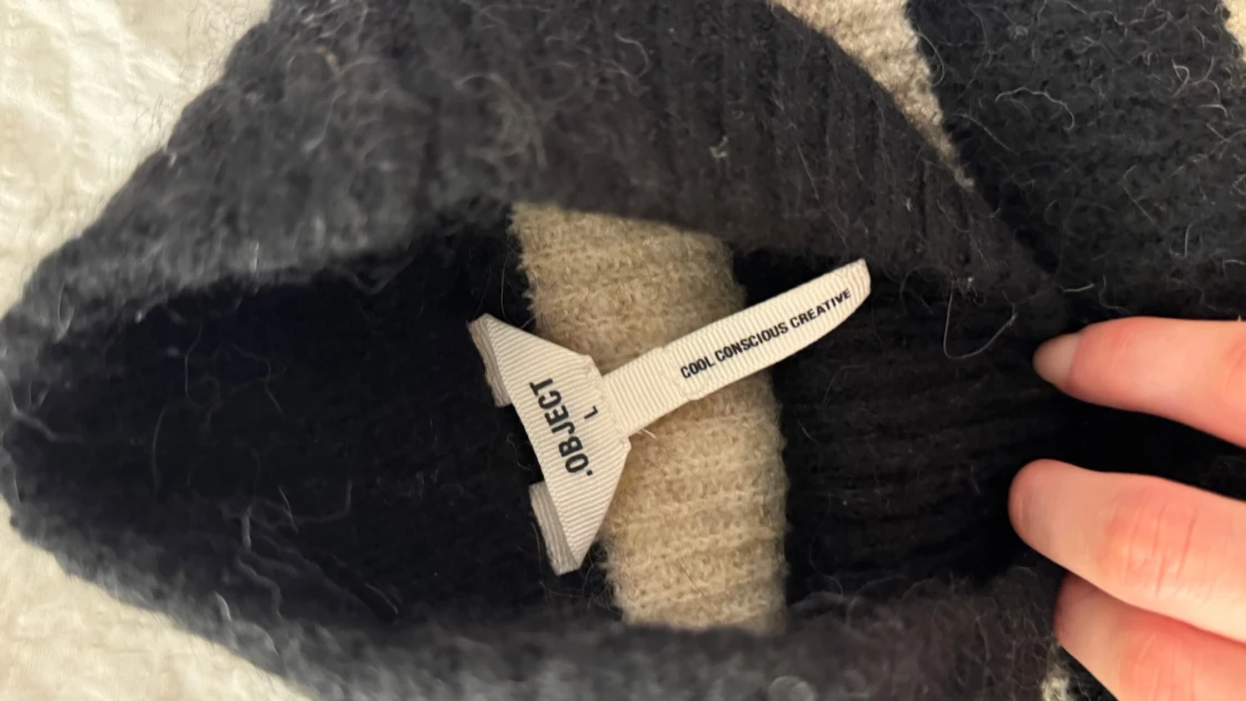 Randig stickad tröja svart/vit - 2