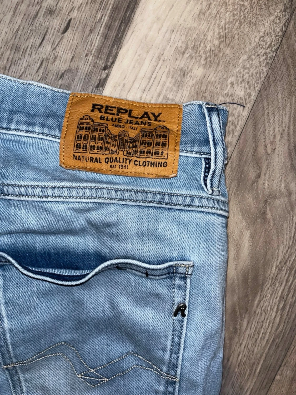 Ljusblå Replay jeans  - 4