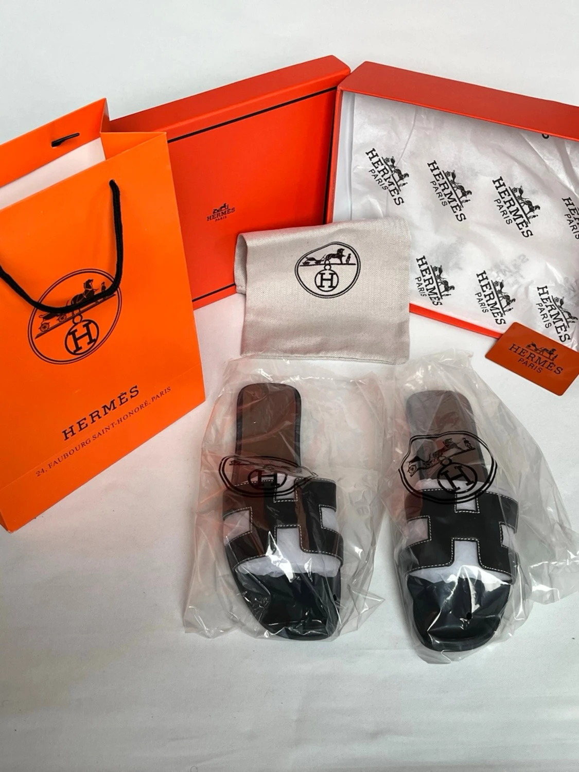 Svarta Hermès Oran sandaler - 1