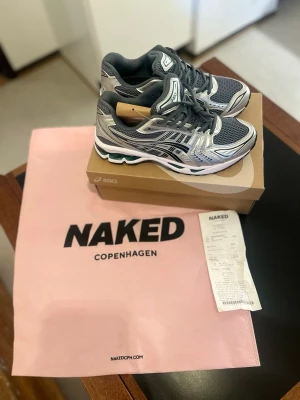 Asics gel kayano 14 jasper green - Helt oanvända, storlek 42. Pris kan diskuteras