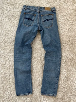 Nudie jeans  - Nudie Jeans Gritty Jackson | skick 9/10 | Storlek 29/32 | Pris - 549kr | Hör av dig vid minsta fråga eller fundering!!