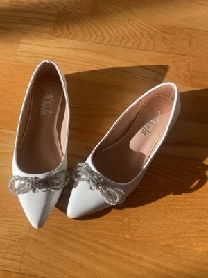 Ballerinaskor - Ballerinaskor som aldrig är använda. 