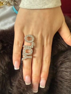 Lokau ring  - Knappt använd ❤️