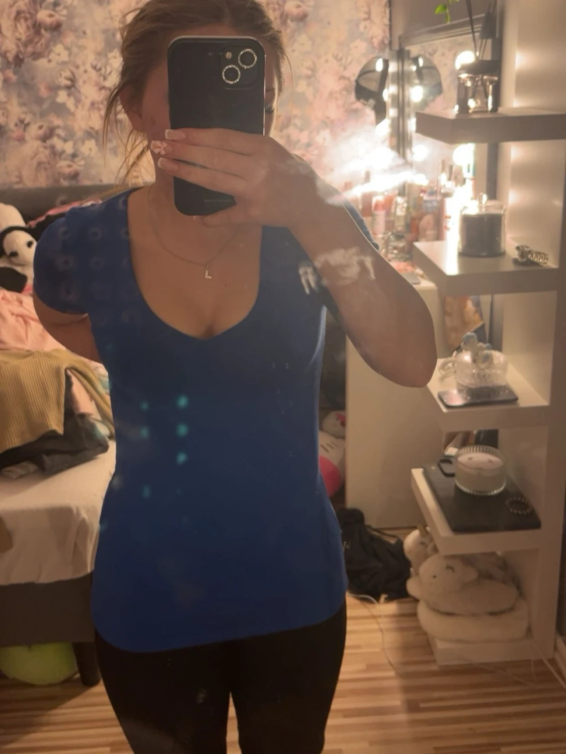 Blå tight v-ringad topp - 1