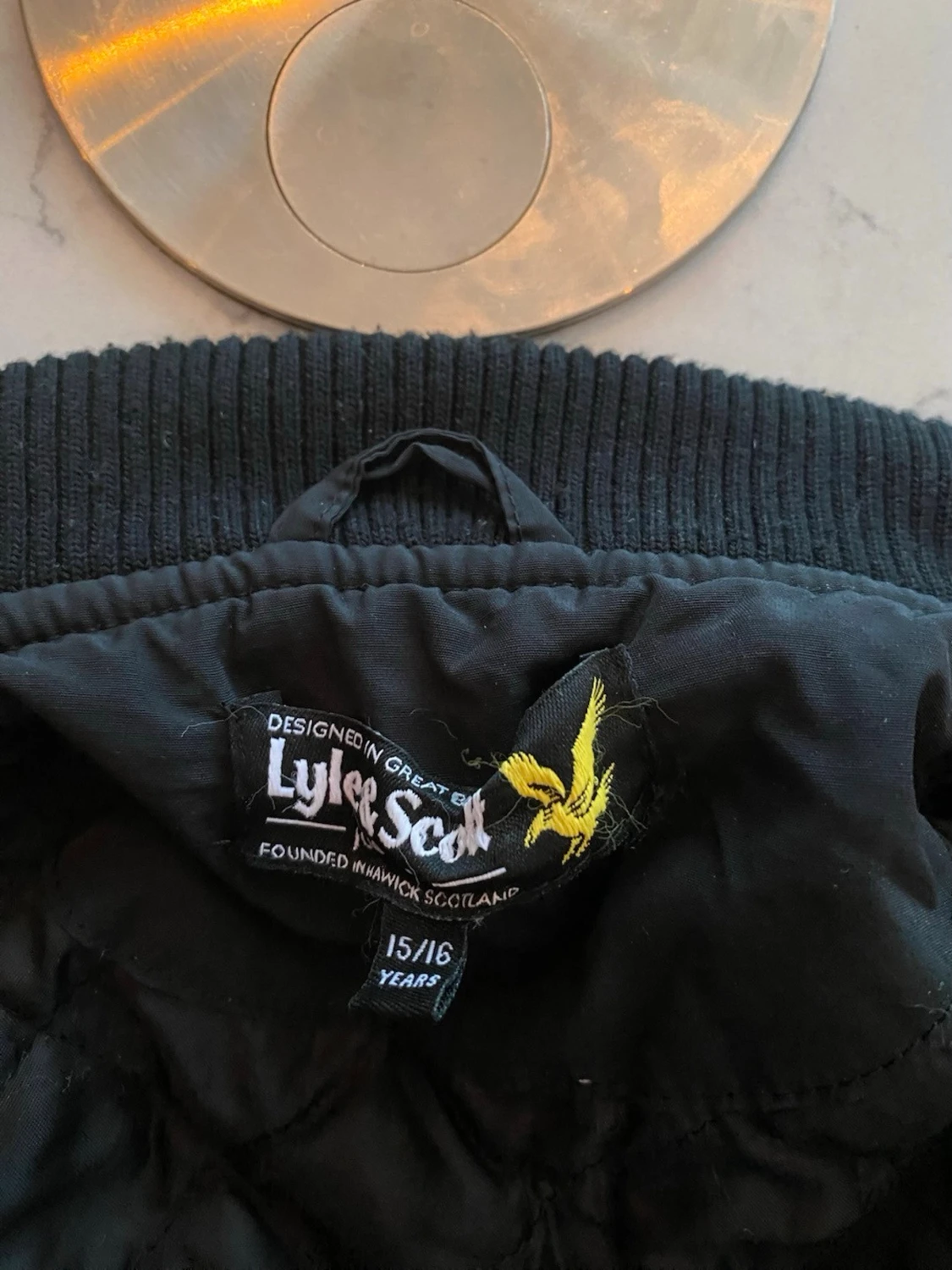 Svart bomberjacka från Lyle & Scott - 2