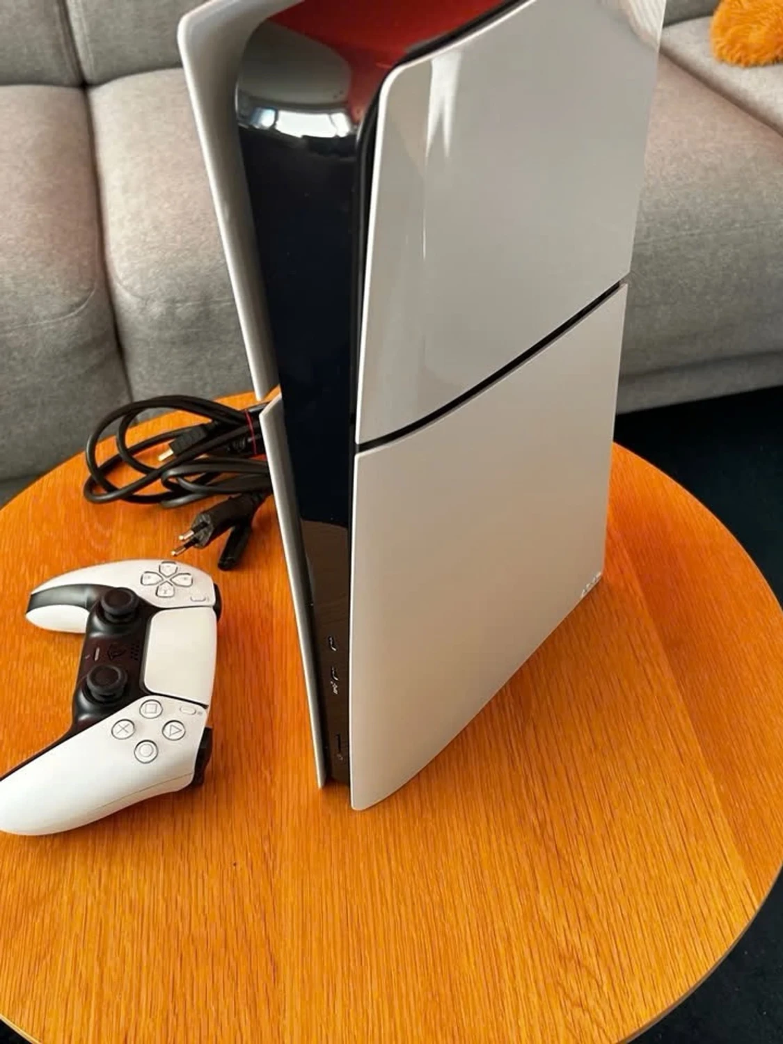 Sony PlayStation 5 med handkontroll - 1