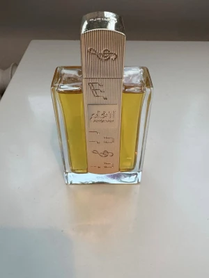 Lattafa Angham - Använd fåtal gånger