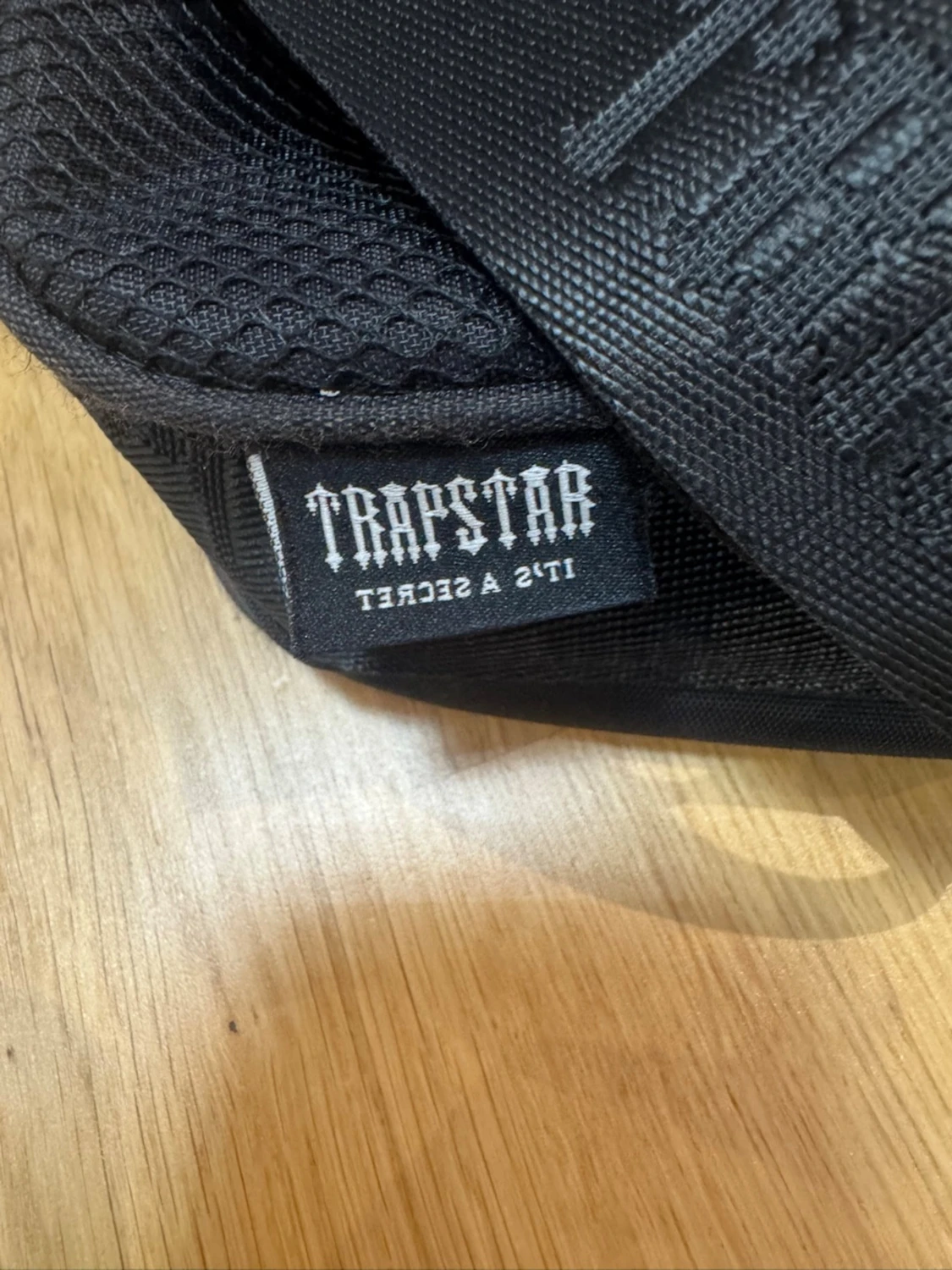 Svart axelväska från Trapstar - 3