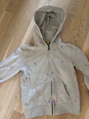 RL zip hoodie - Ralph lauren zip hoodie i storlek 150.