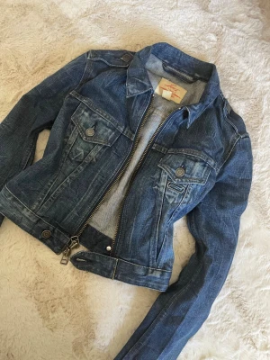 Vintage jeansjacka Levi's - Vintage jeansjacka från Levi's!