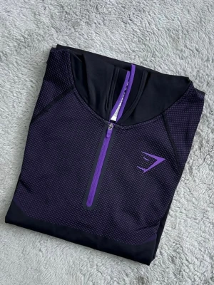 Gymshark Onyx Hoodie - Helt ny oanvänd onyx i storlek S. (inte ens testad). Kvitto finns