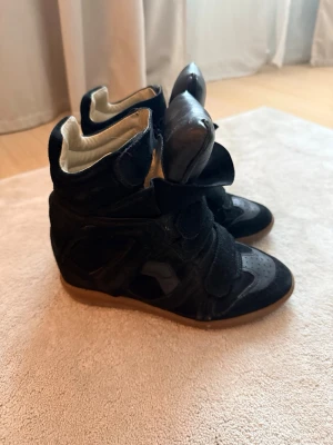 Isabel Marants  - Kollar intresset på mina Isabel Marants🤍 nypris 6500kr 