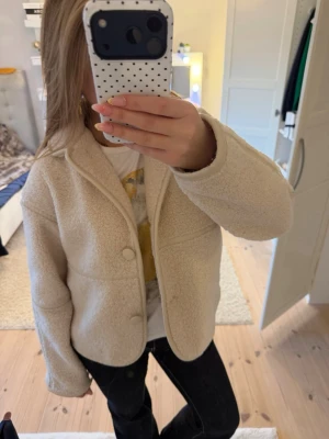 teddy jacka🐻 - perfekt jacka inför höst men även för alla årstider🧡 