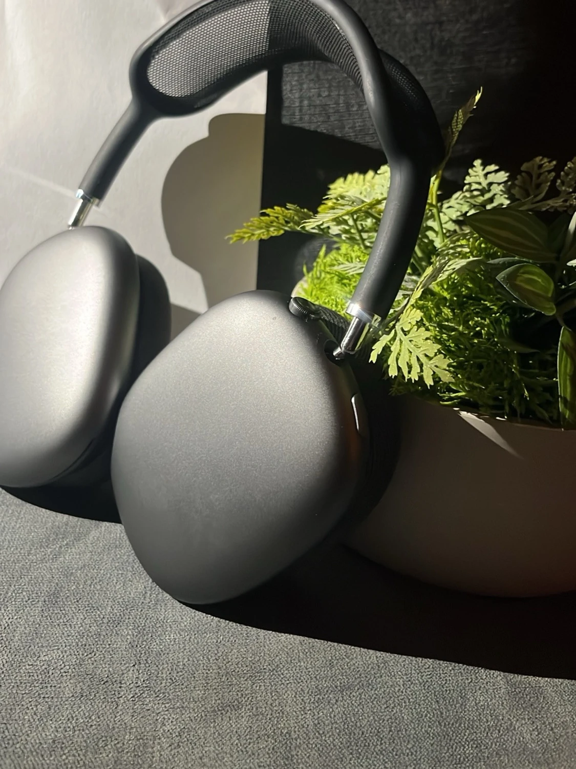 Svarta Apple AirPods Max hörlurar - 4