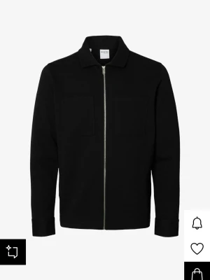 Overshirt från selected homme - Säljer då den är för liten för mig, den är i storlek s och i gott skick (inga fläckar eller  andra skador) 
