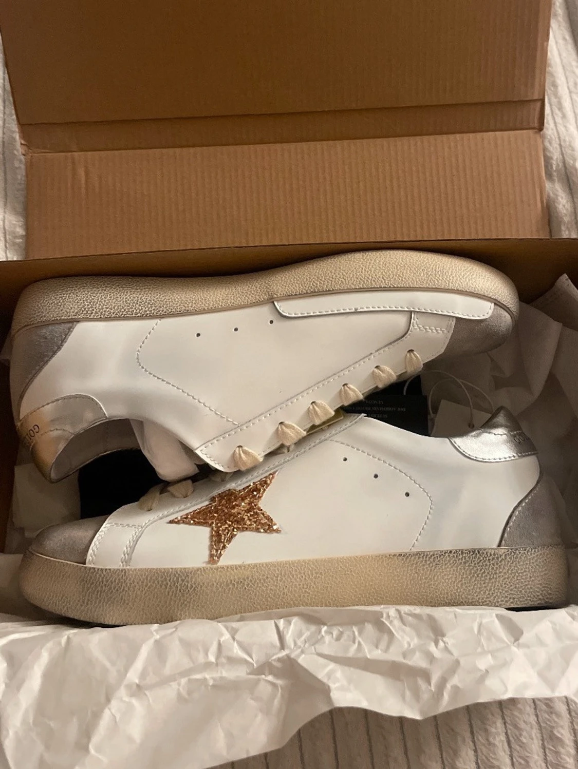 Golden Goose vita sneakers med glitterstjärna - 3