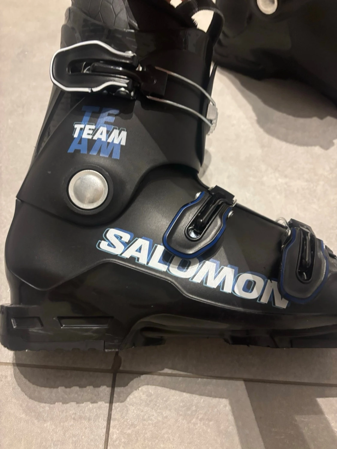 Svarta Salomon pjäxor  - 2