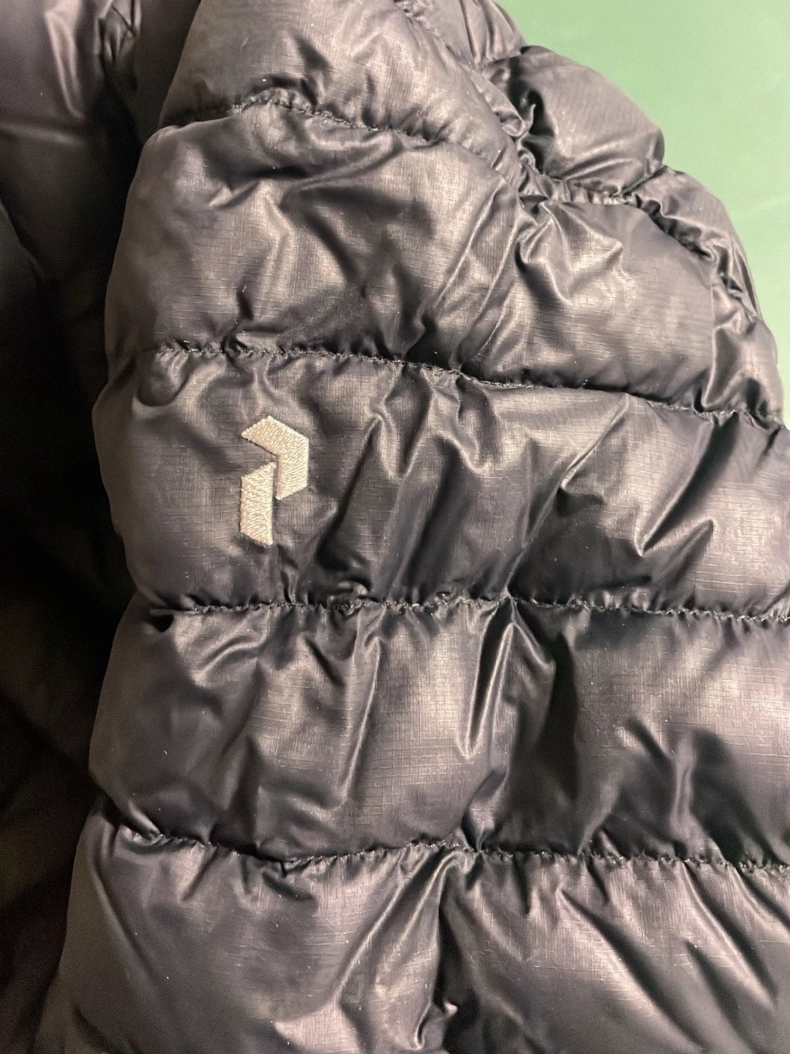 Svart dunjacka från Peak Performance - 6