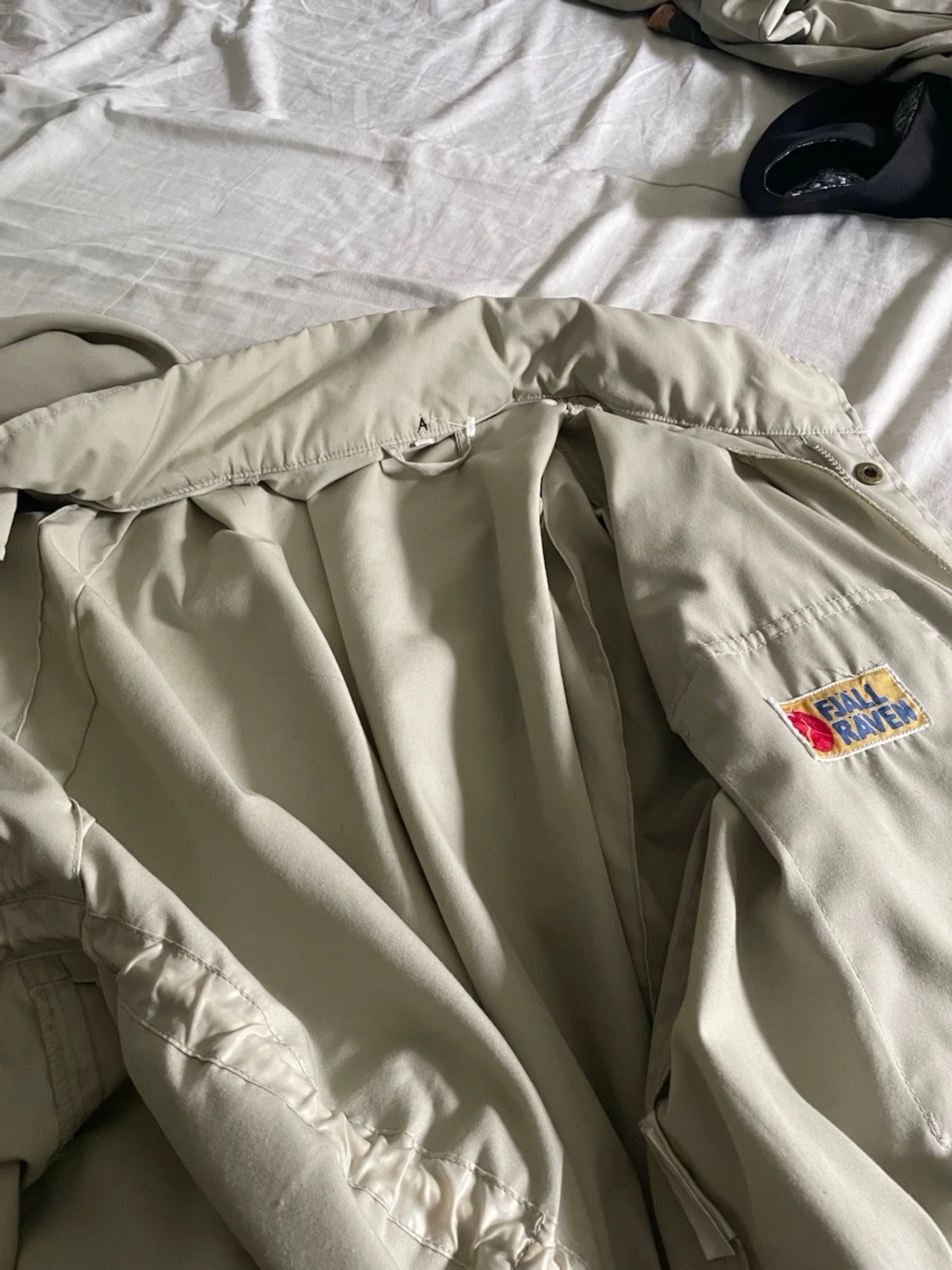 Beige parkajacka med fickor fjällräven  - 6