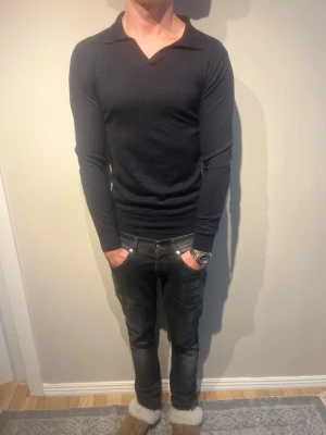 John Henric Piké - Säljer denna John Henric pike. Storlek S. Mycket bra skick. Modellen är 178cm och väger 65kg. Skriv för mer information✨✨