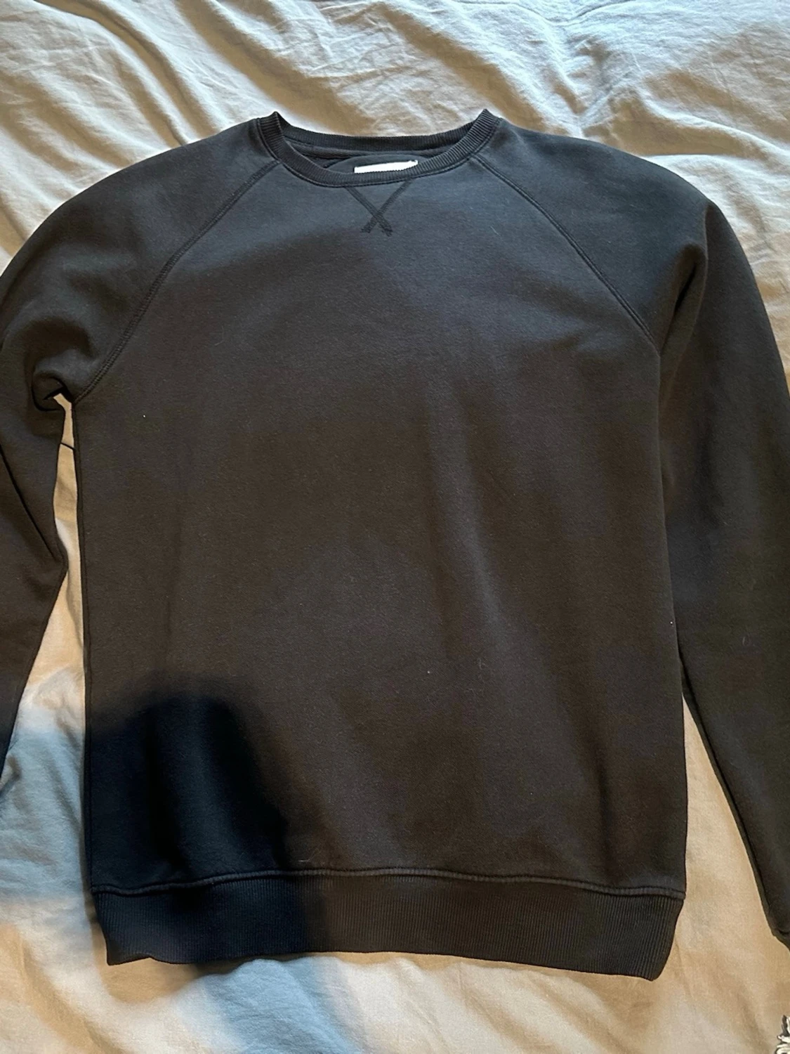 Svart sweatshirt från Pier One