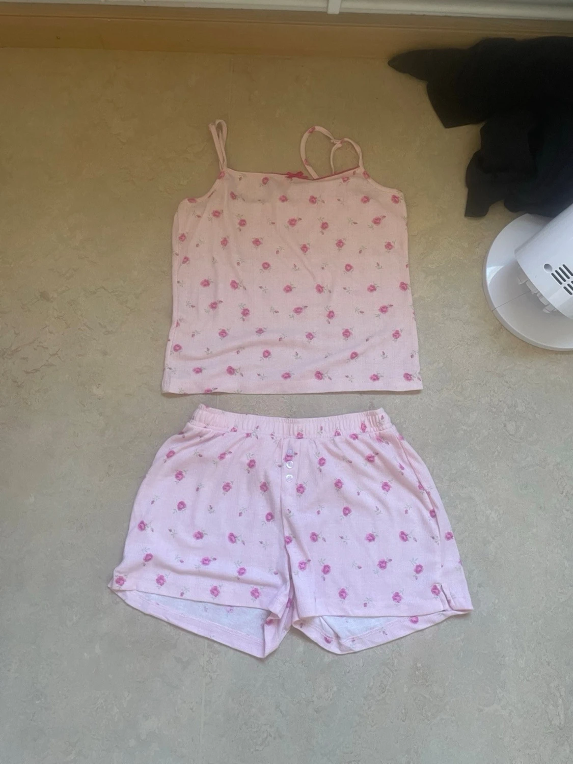 Rosa pyjamas-set med blommor