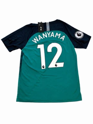 Tottenham Hotspur Victor Wanyama  - Helt oanvänd Tottenham matchtröja med Victor Wanyama på ryggen med nummer 12. Skriv vid funderingar!
