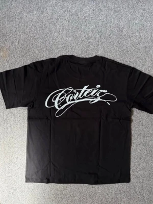 Corteiz black t shirt - Never used, in amazing condition. Ask DM for more questions and follow insta to join our giveaways!