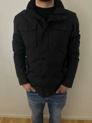 J.Lindberg Jacka - jätte snygg j.lindberg field jacket - skick 9/10 - Storlek M - hör av dig vid minsta fundering!