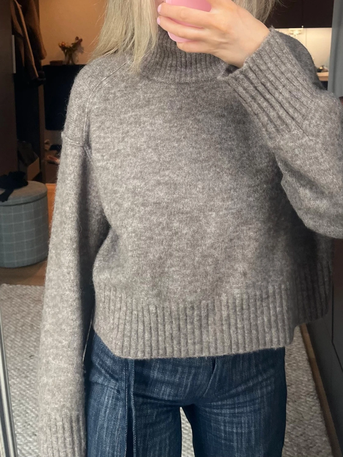 Beige stickad polotröja DAY 