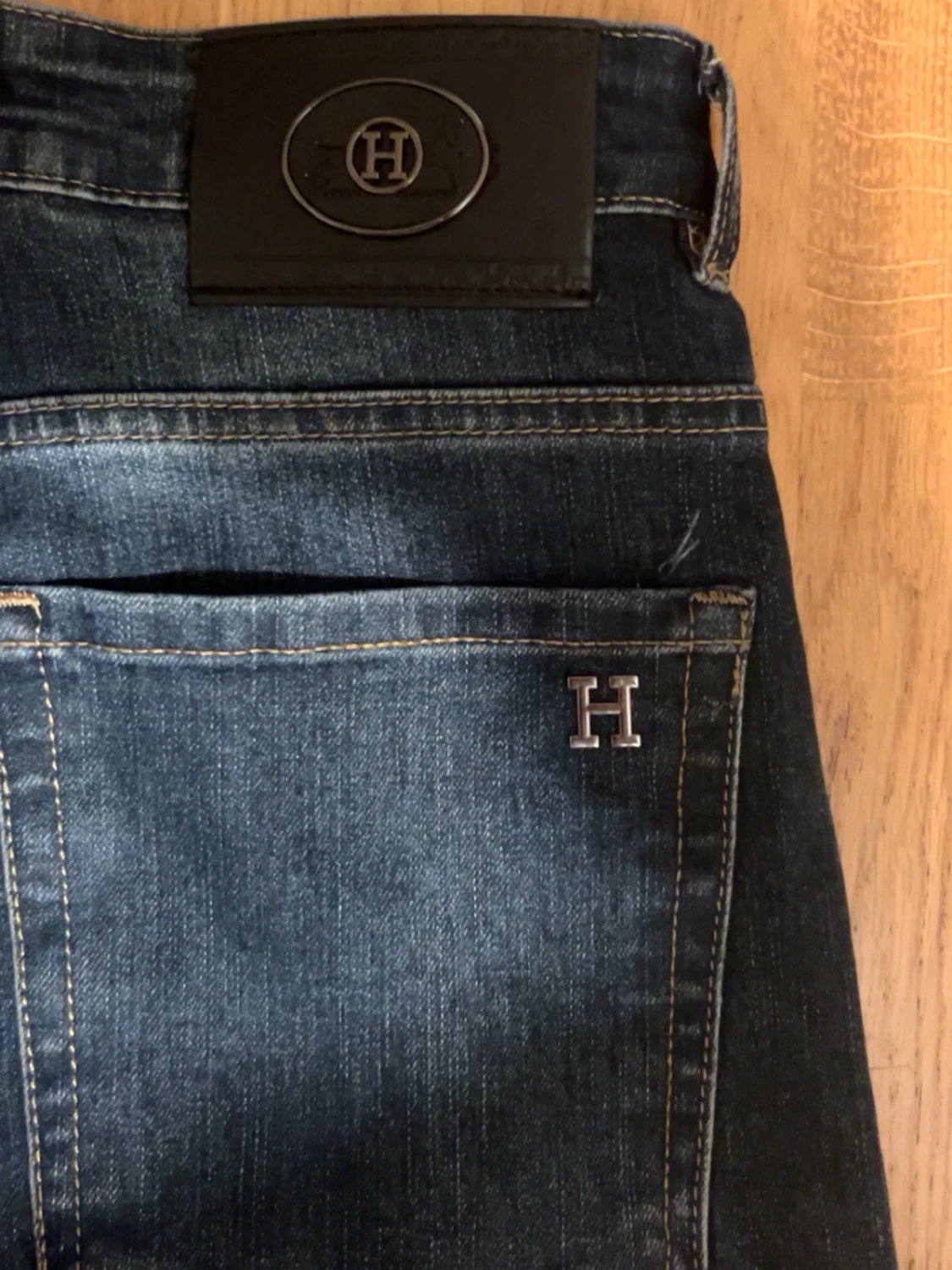 Mörk blåa jeans  - 2