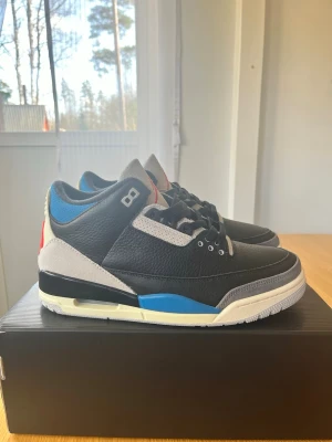 Jordan 3 Rare Air - Aldrig använda, bara testade på. Köpta på Naked i Köpenhamn. Pris kan diskuteras!