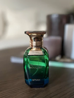 Afnan Mystique Bouquet parfym 80ml - Inspirerad av Valaya. Endast testad.