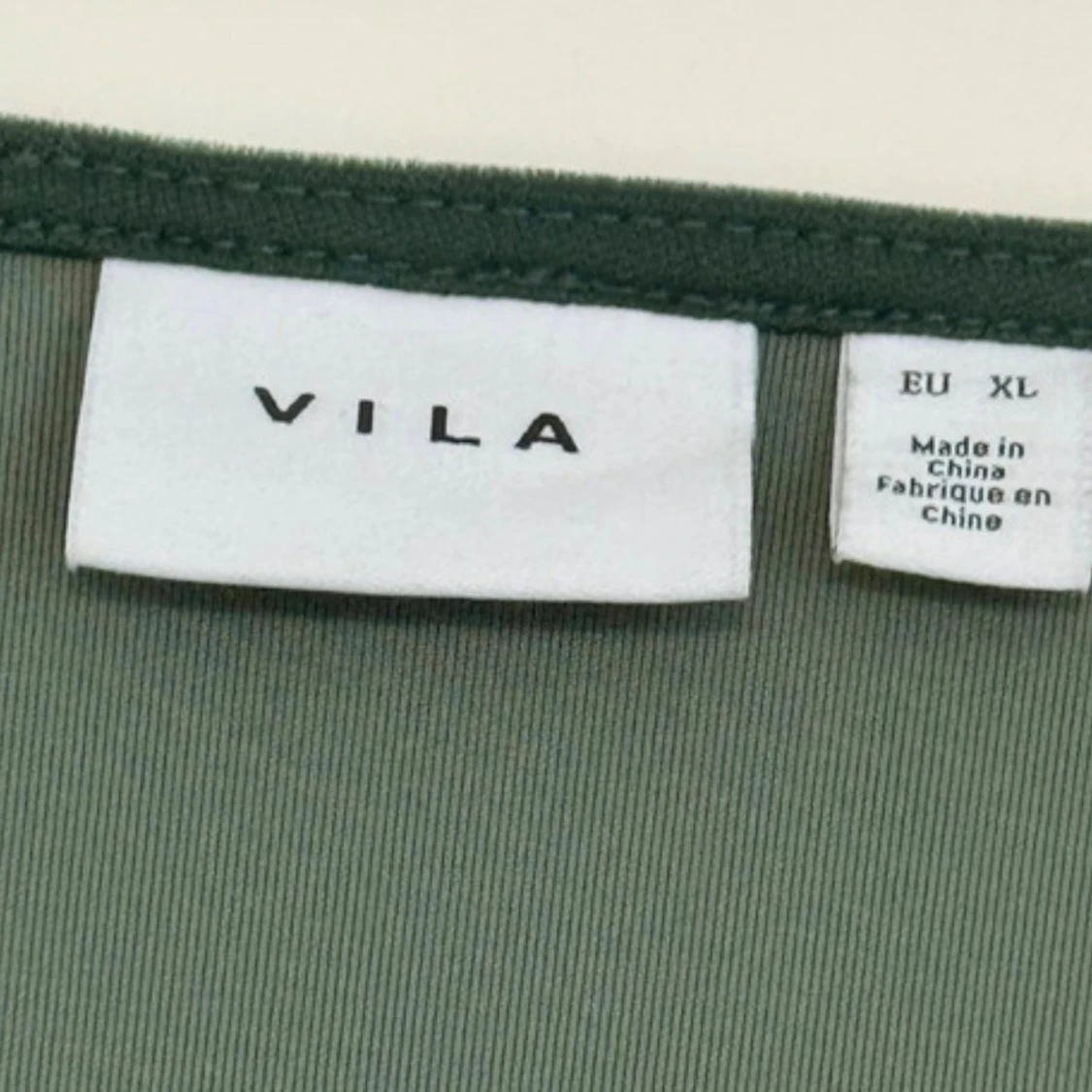 Grön sammetsblus från Vila - 4