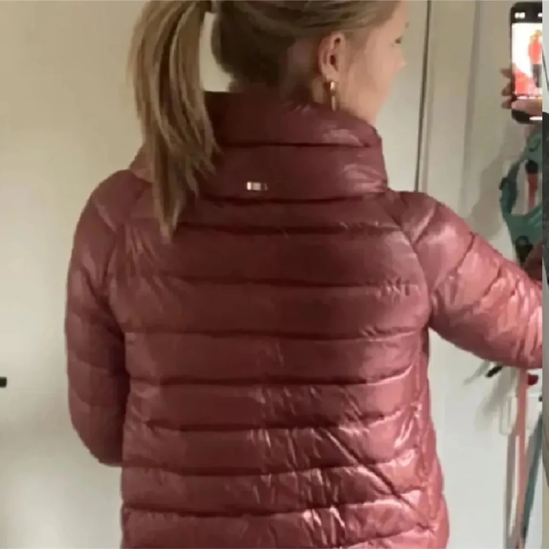 Vinröd Herno jacka med hög krage - 3