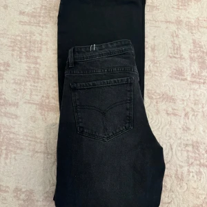 Wide leg jeans från Bershka - Aldrig använt!!