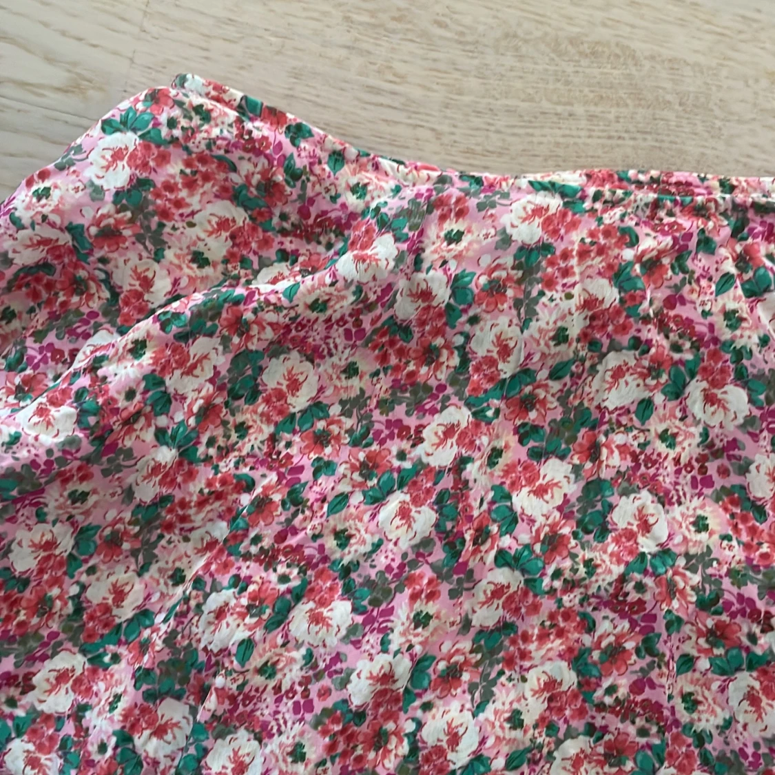 Blommig volangkjol från Zara - 2