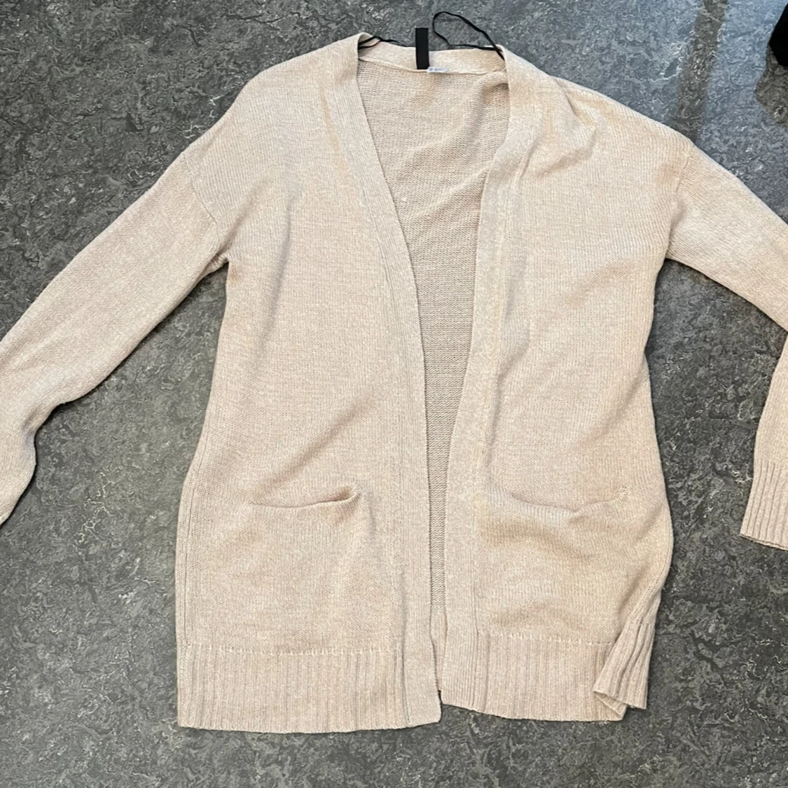 Beige kofta från H&M Divided, stl S