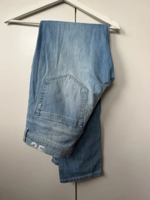 Dondup George - Hej, säljer nu dessa sjukt snygga Dondup jeans i modellen George. | Otroligt snygg tvätt samt den nyaste modellen. | Jeansen är i princip helt nya! | Hör av er vid frågor!🌟