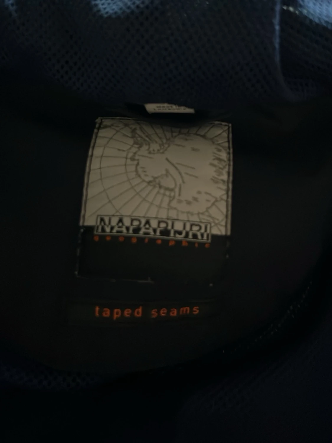 Mörkblå vindjacka från Napapijri - 2