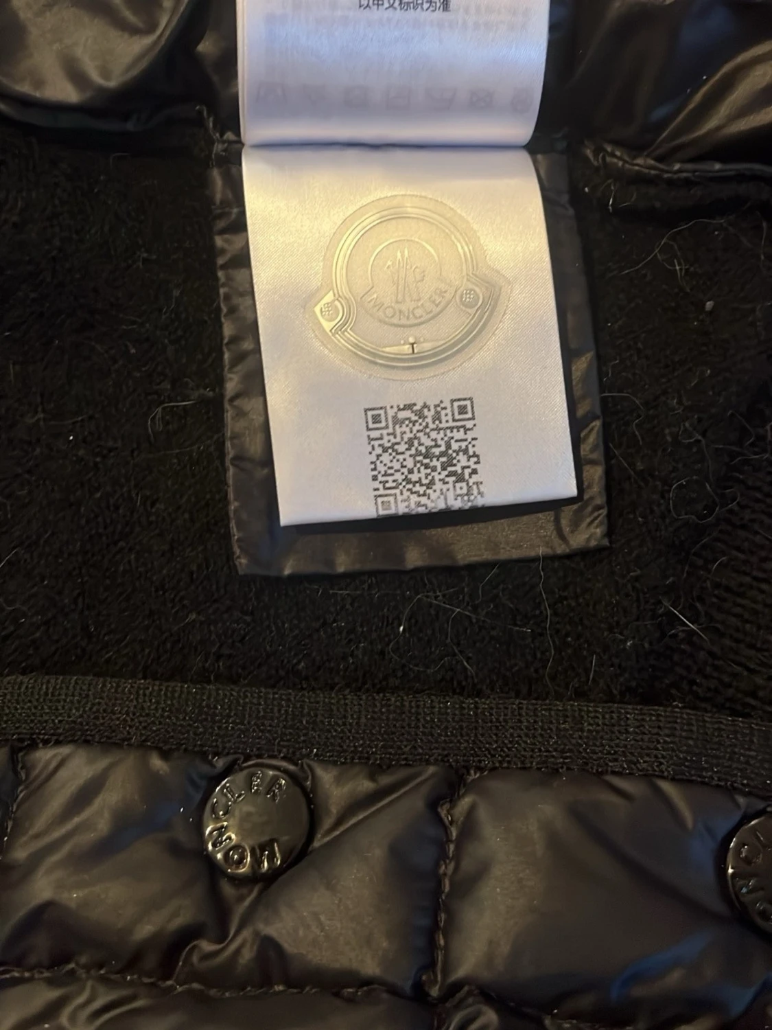 Svart dunväst från Moncler - 2