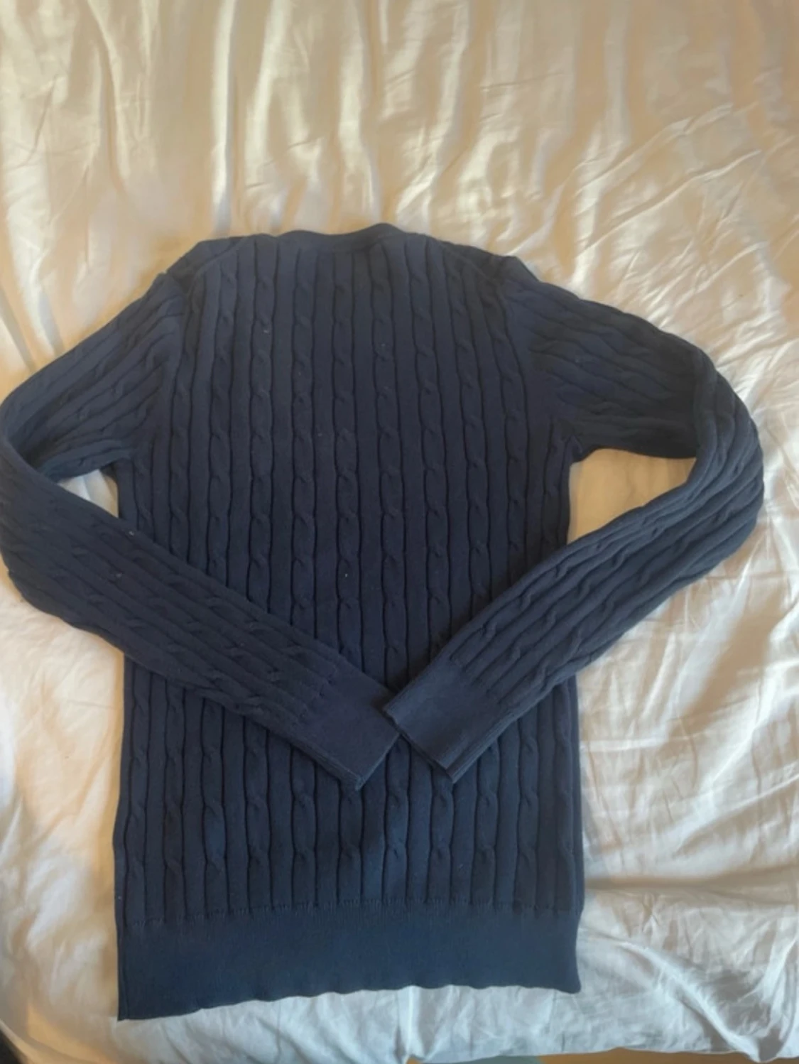 Mörkblå stickad tröja från GANT - 1